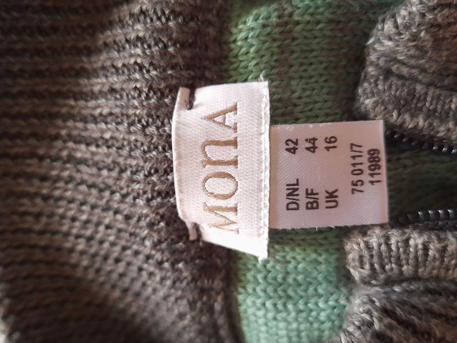 кофта женская. 52 р.