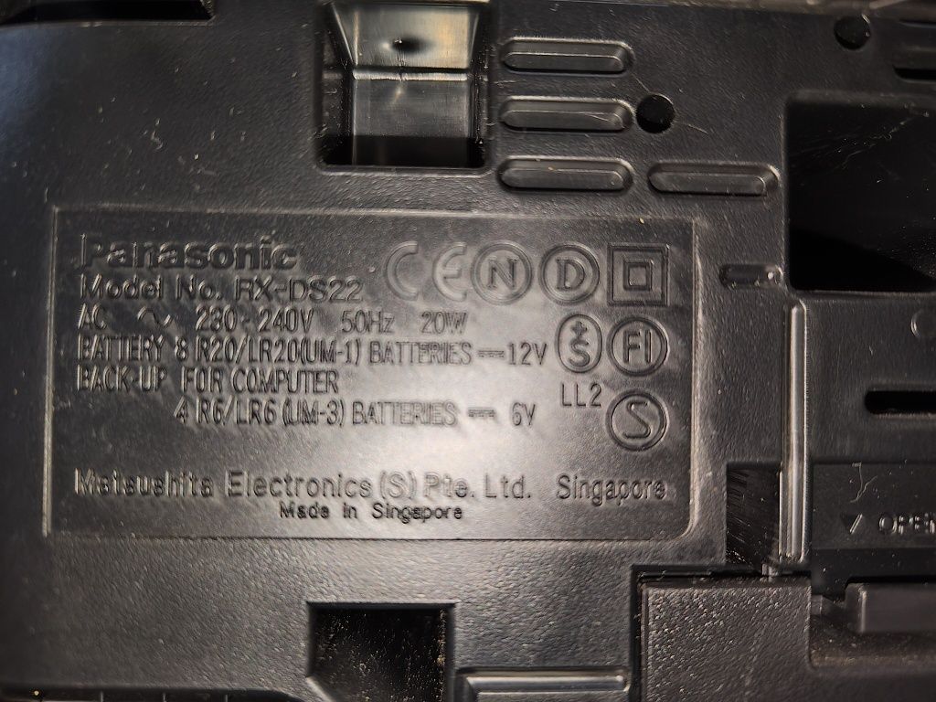 Radiomagnetofon z cd Panasonic RX-DS22 z pilotem