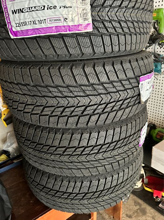 Нова зимова гума 225/55 R17 NEXEN
