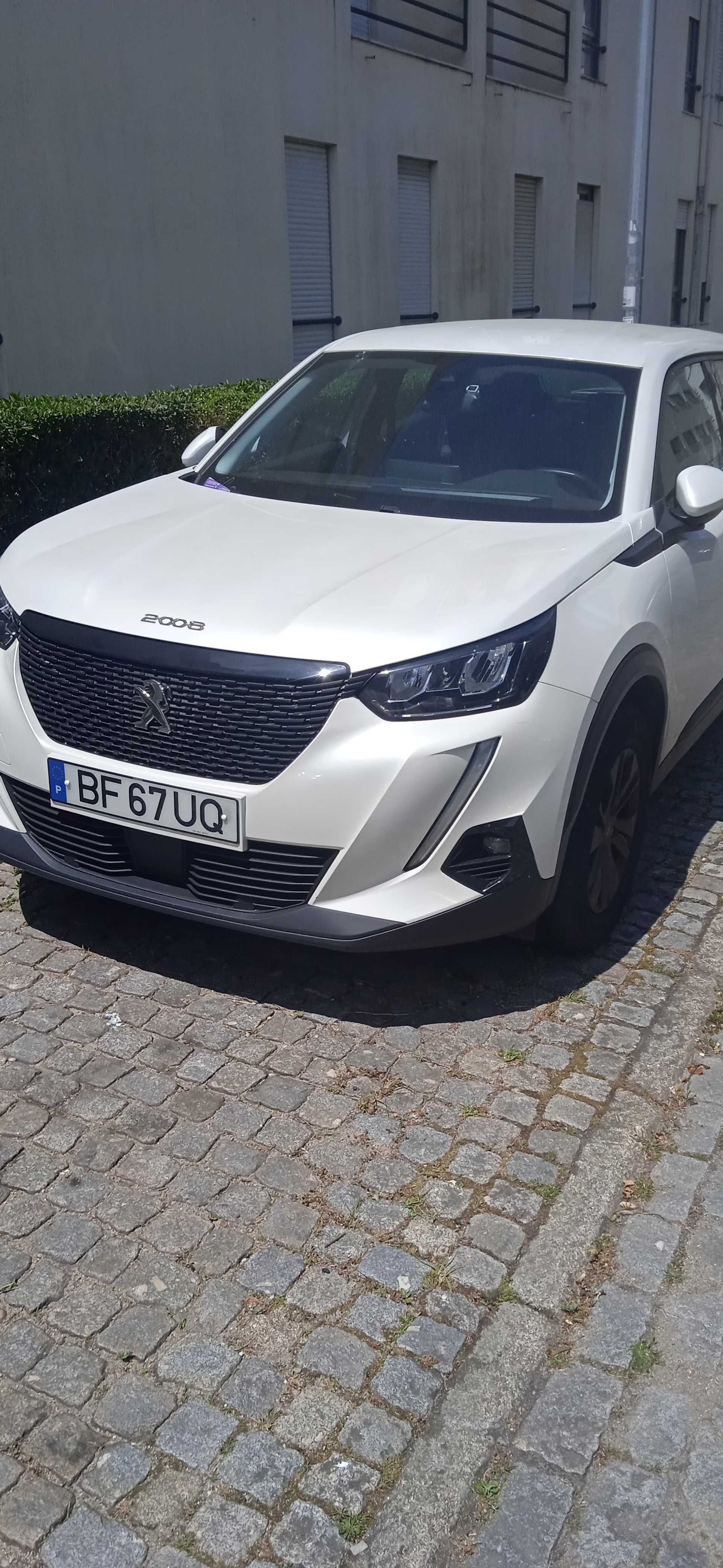 Peugeot 2008 versão Allure 1.2 Pure Tech