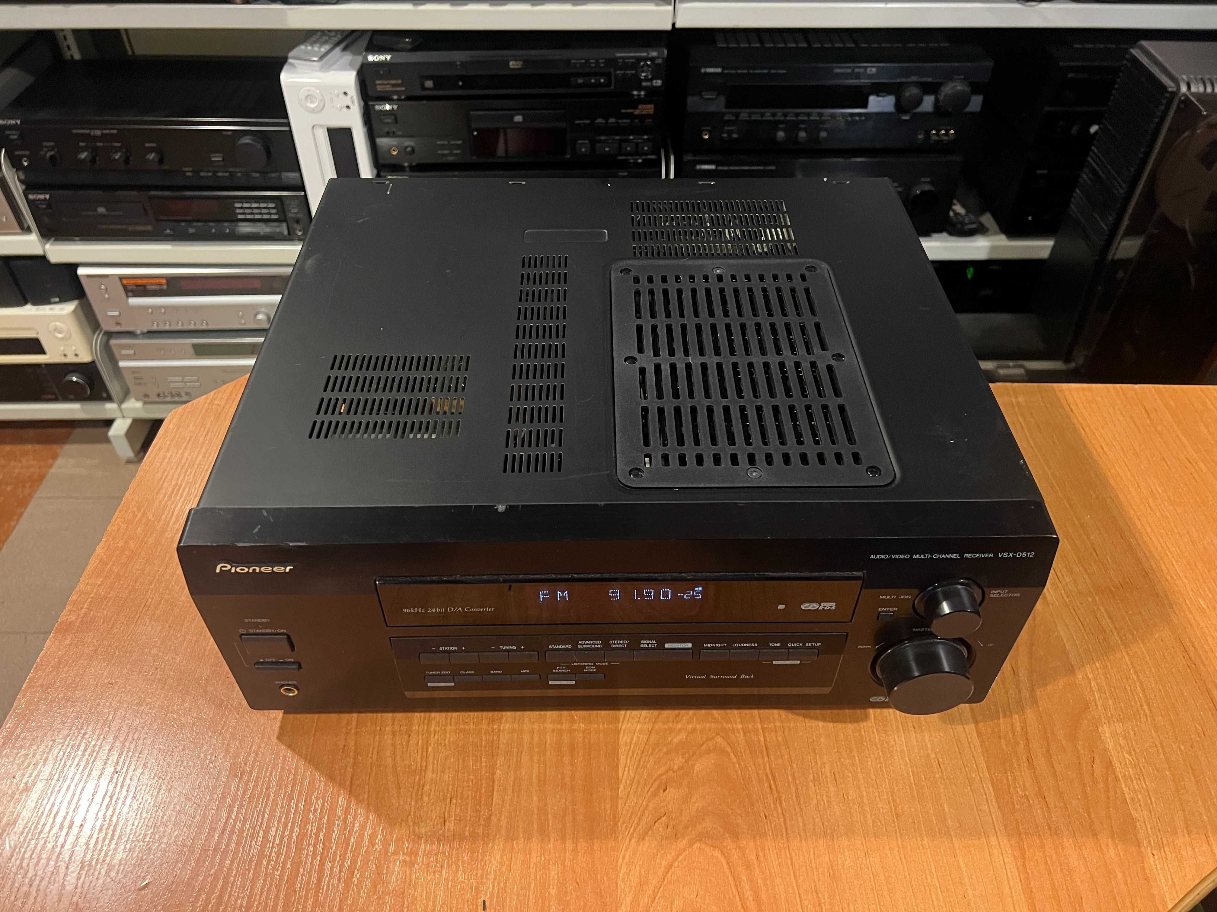 Amplituner Pioneer VSX-D512 Audio Room