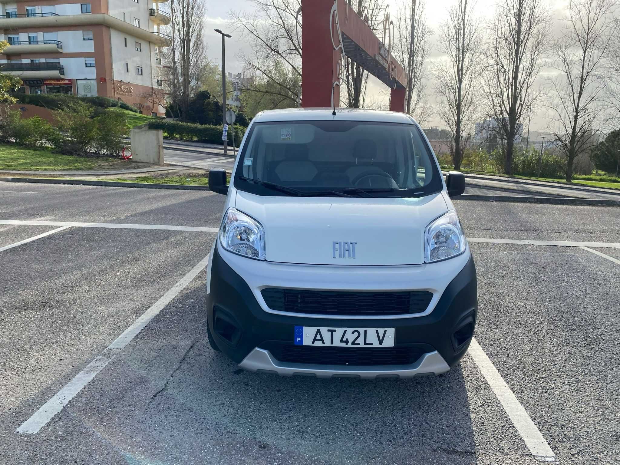 FIAT FIORINO de 2022 com 11.000 Km. COMO NOVA!