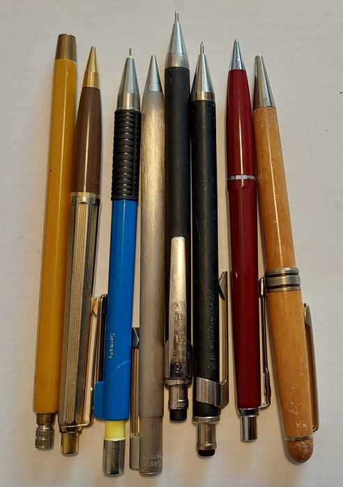 Ołówki automatyczne fi 0,5 i 0,3 Ballograf Faber C. Staedtler i inne