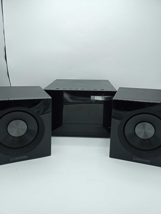 Wieża stereo Samsung MM-D320