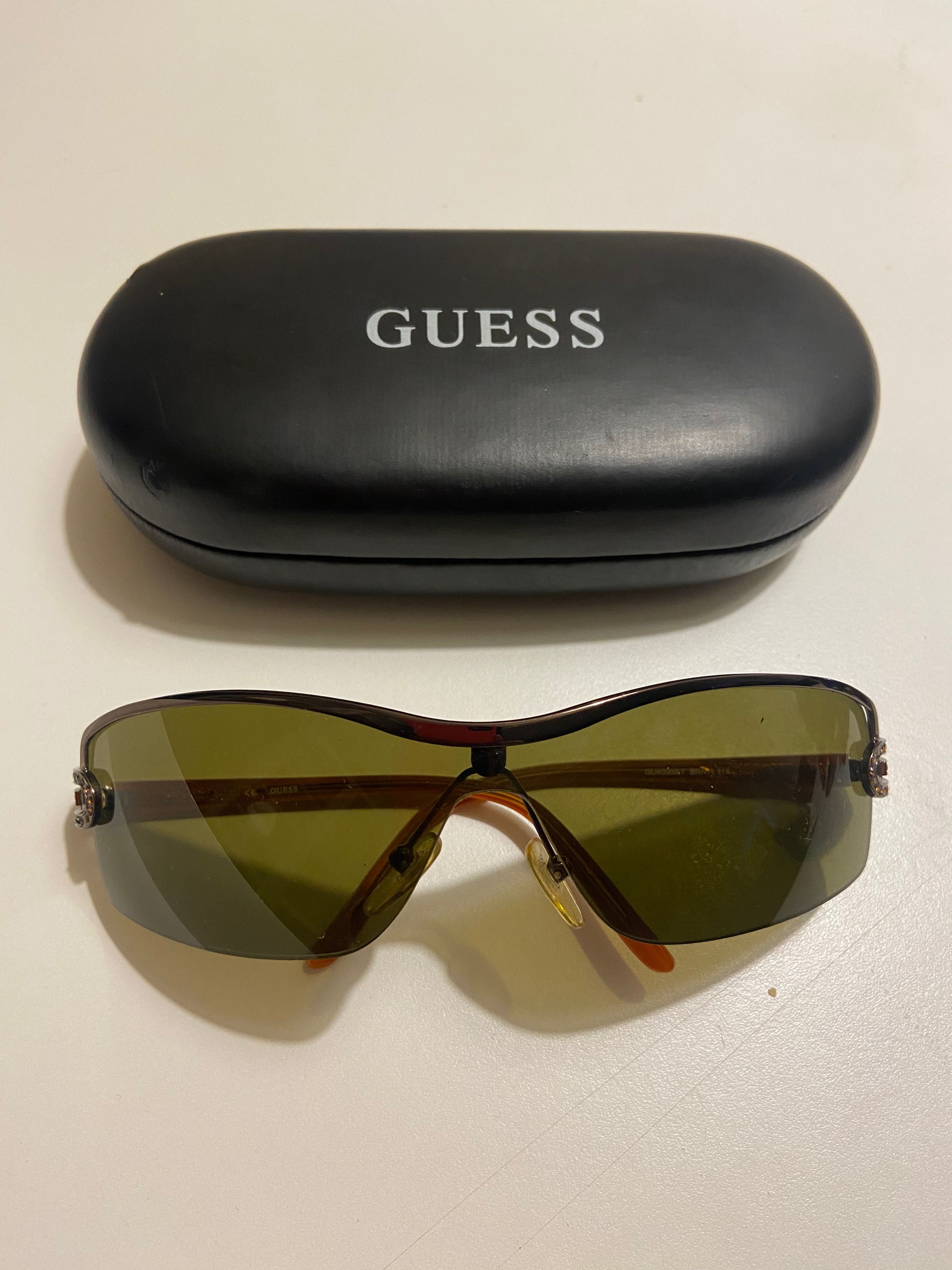 Óculos de sol Guess