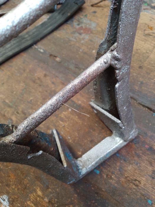 Nóżka centralna jawka mustang jawa kaczka 50 stopka