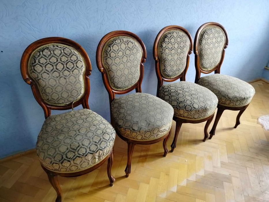 Stylowe krzesła do salonu