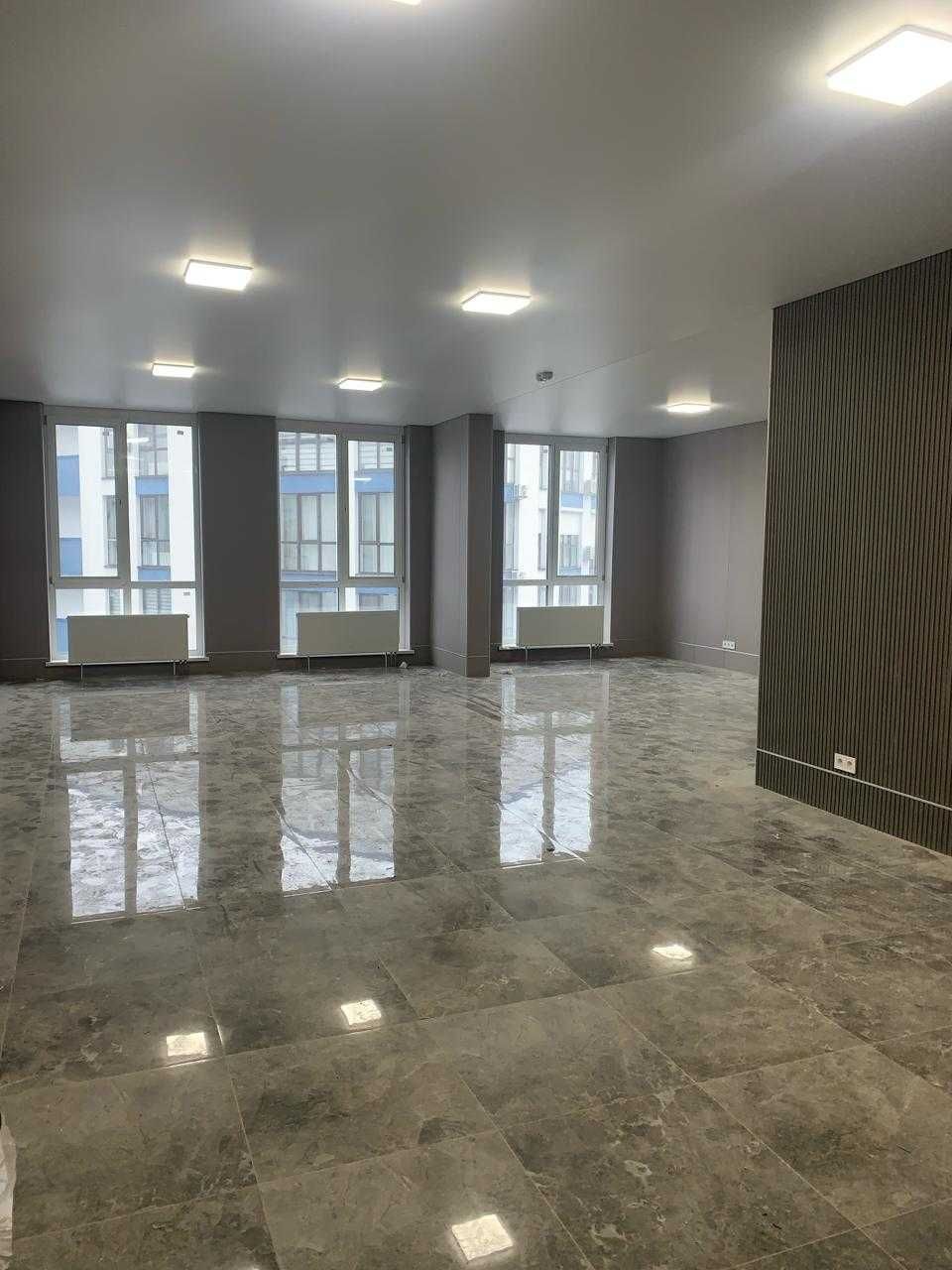 Оренда офісу 106.1м2 в БЦ "CRYSTAL" Осокорки, м. Славутич