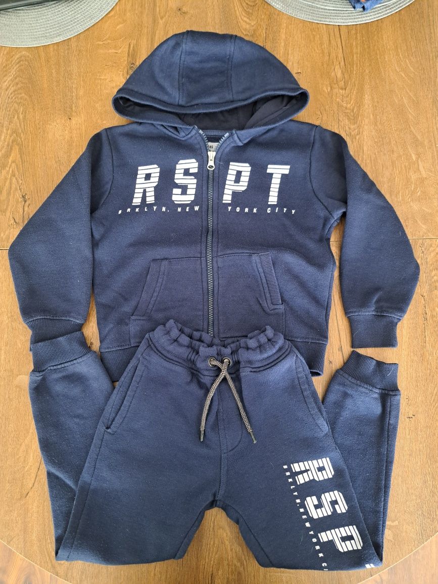 Dres dziecięcy rozm 110/116