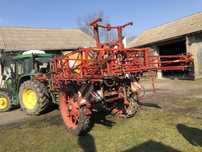 Opryskiwacz rau 2300l.