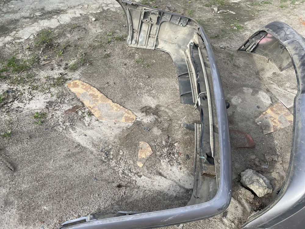 Бампер передній задній BMW E39
