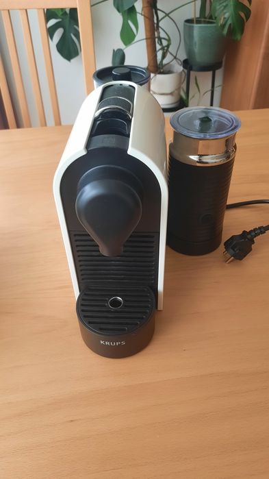 Ekspres kapsułkowy Nespresso U milk