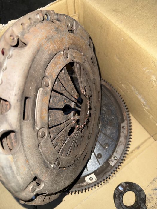 Комплект двох масового щеплення Volkswagen Golf VI