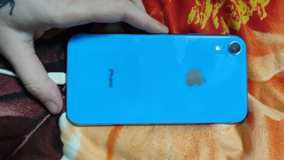 iPhone Xr 64 gb.