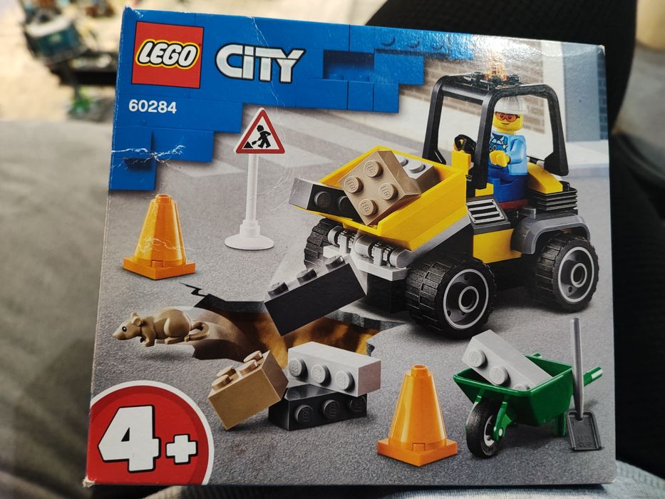 LEGO  city 60284  wózek widłowy