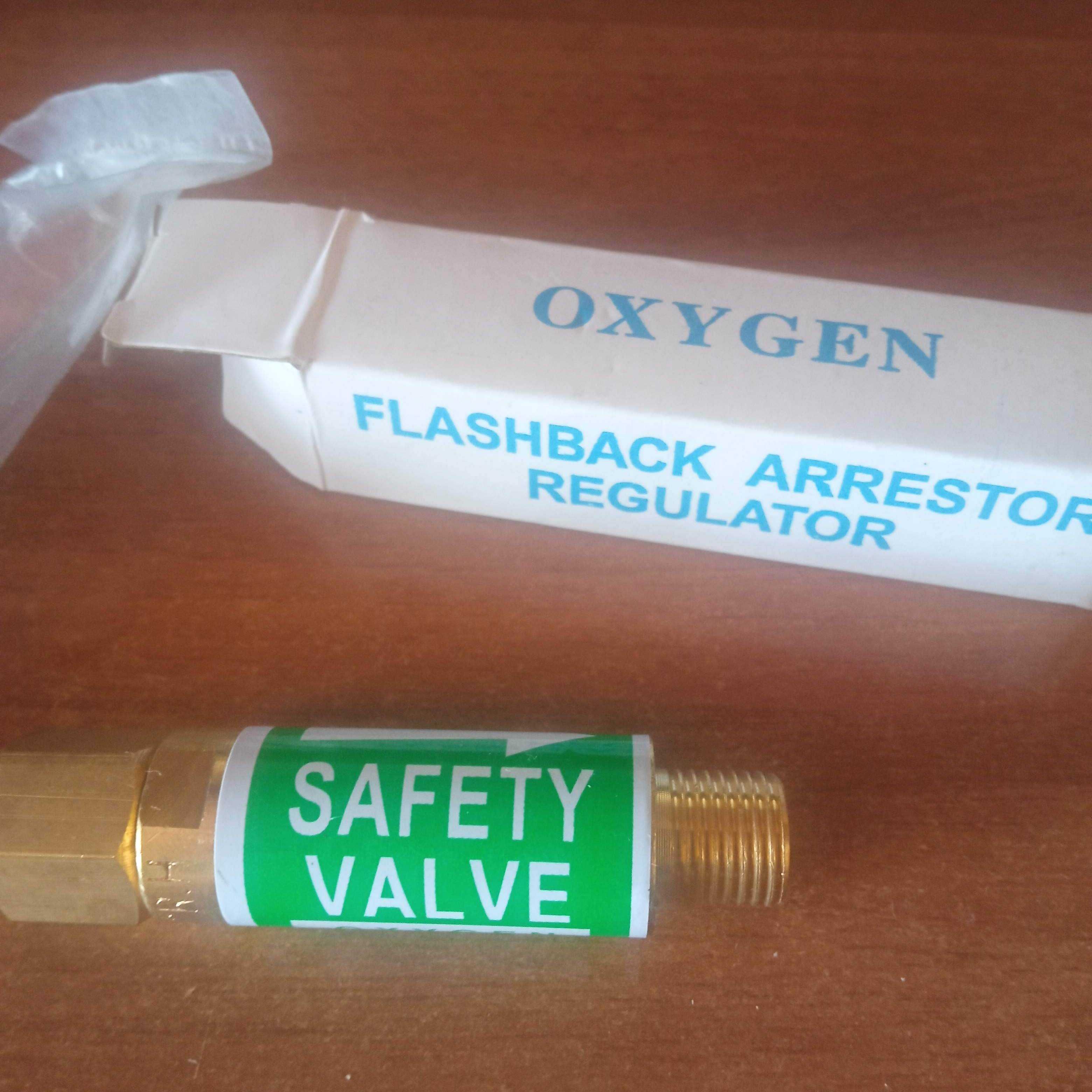 Bezpiecznik przyreduktorowy do tlenu reduktor oxygen safety valve