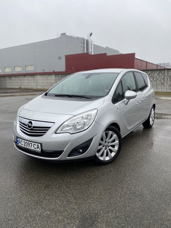 Продам Opel Meriva B, 2010 год, 1.3CDTI