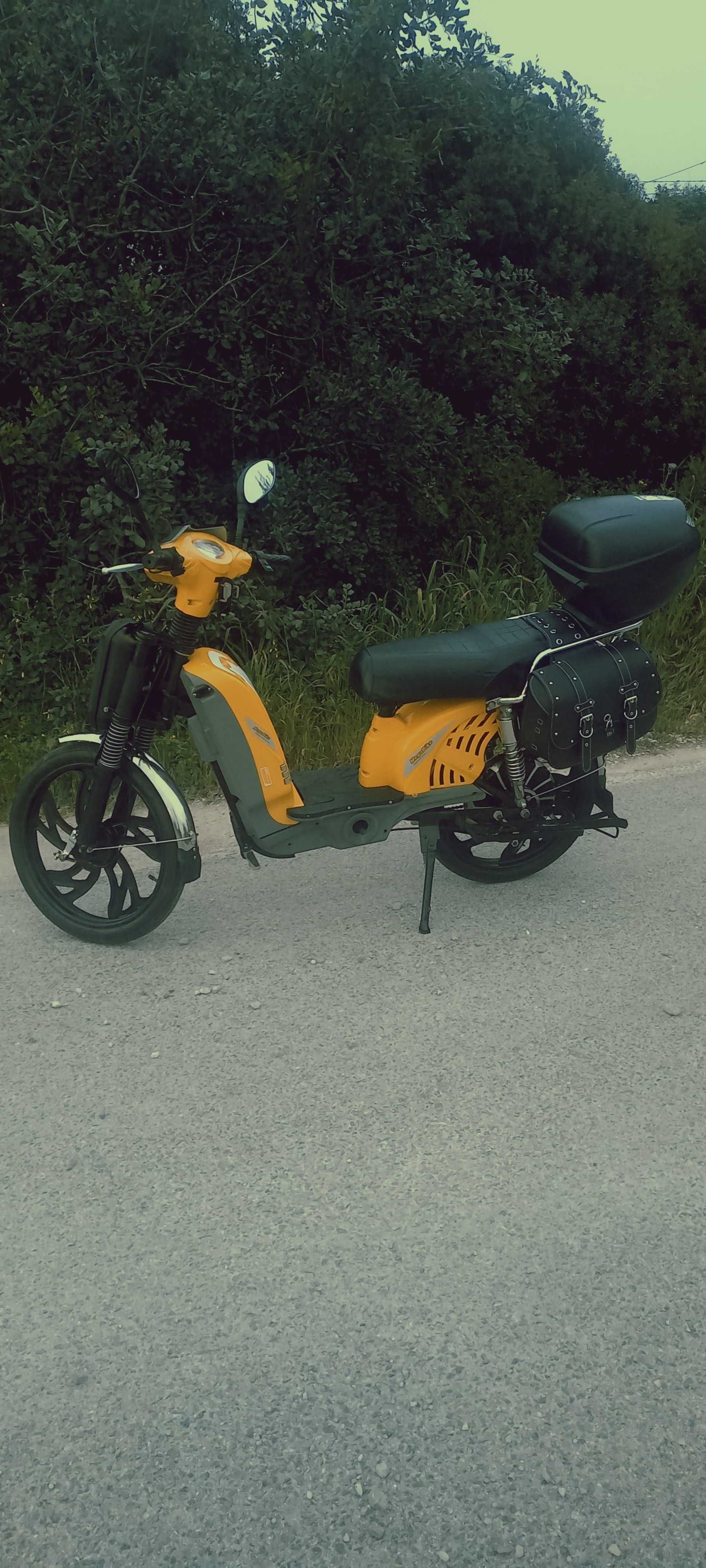 Velomota Elétrica