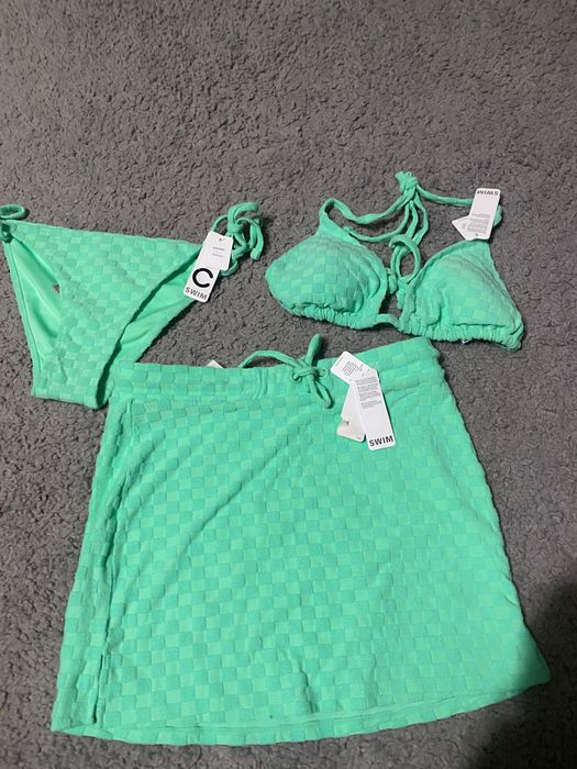 Сток купальників