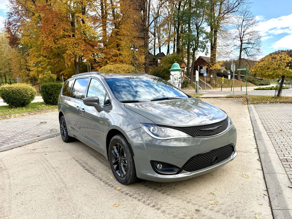 Chrysler pacifica 2020r 3.6 automat AWD 4x4 kamery radar  oplacony!!