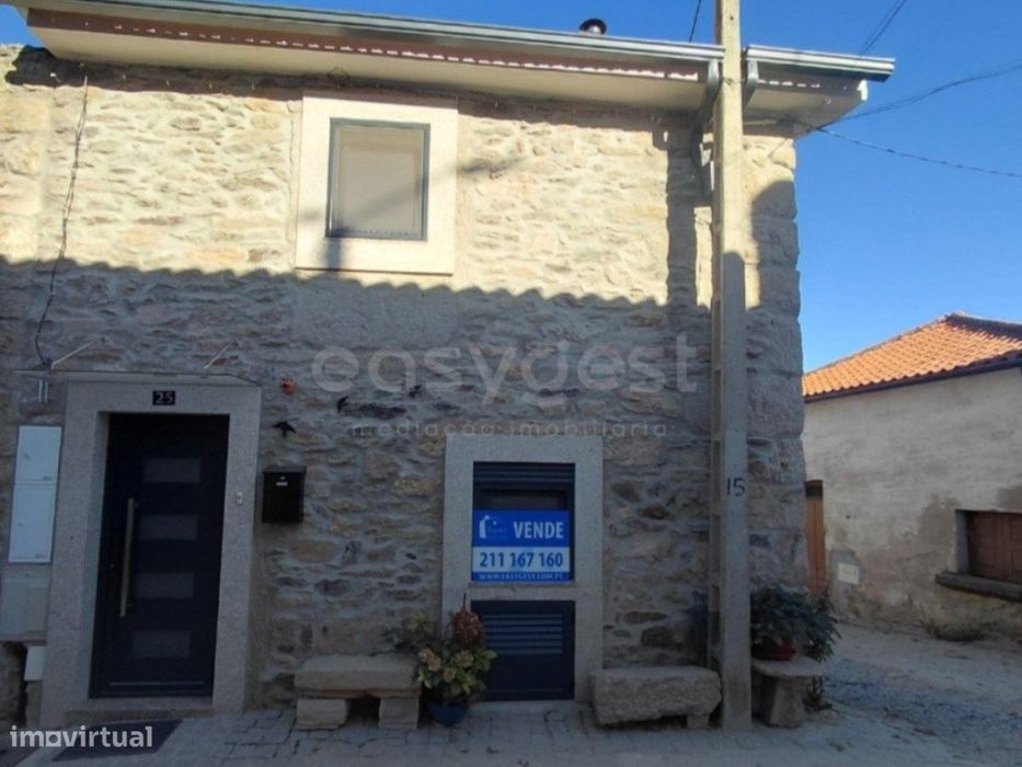 Moradia T2 Duplex Nova na aldeia de Vilarinho dos Galegos - Mogadouro