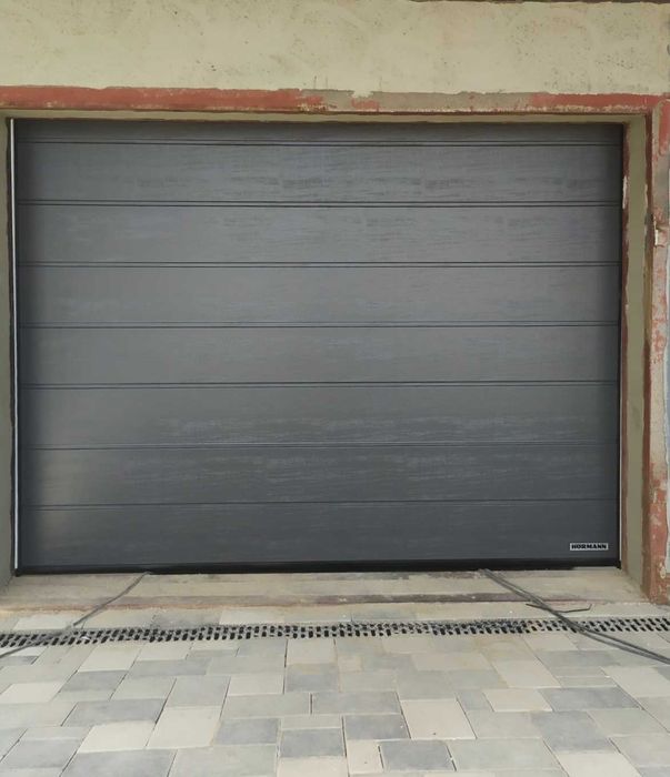 Секційні, рулонні, ролети, гаражні ворота в Новом Буге