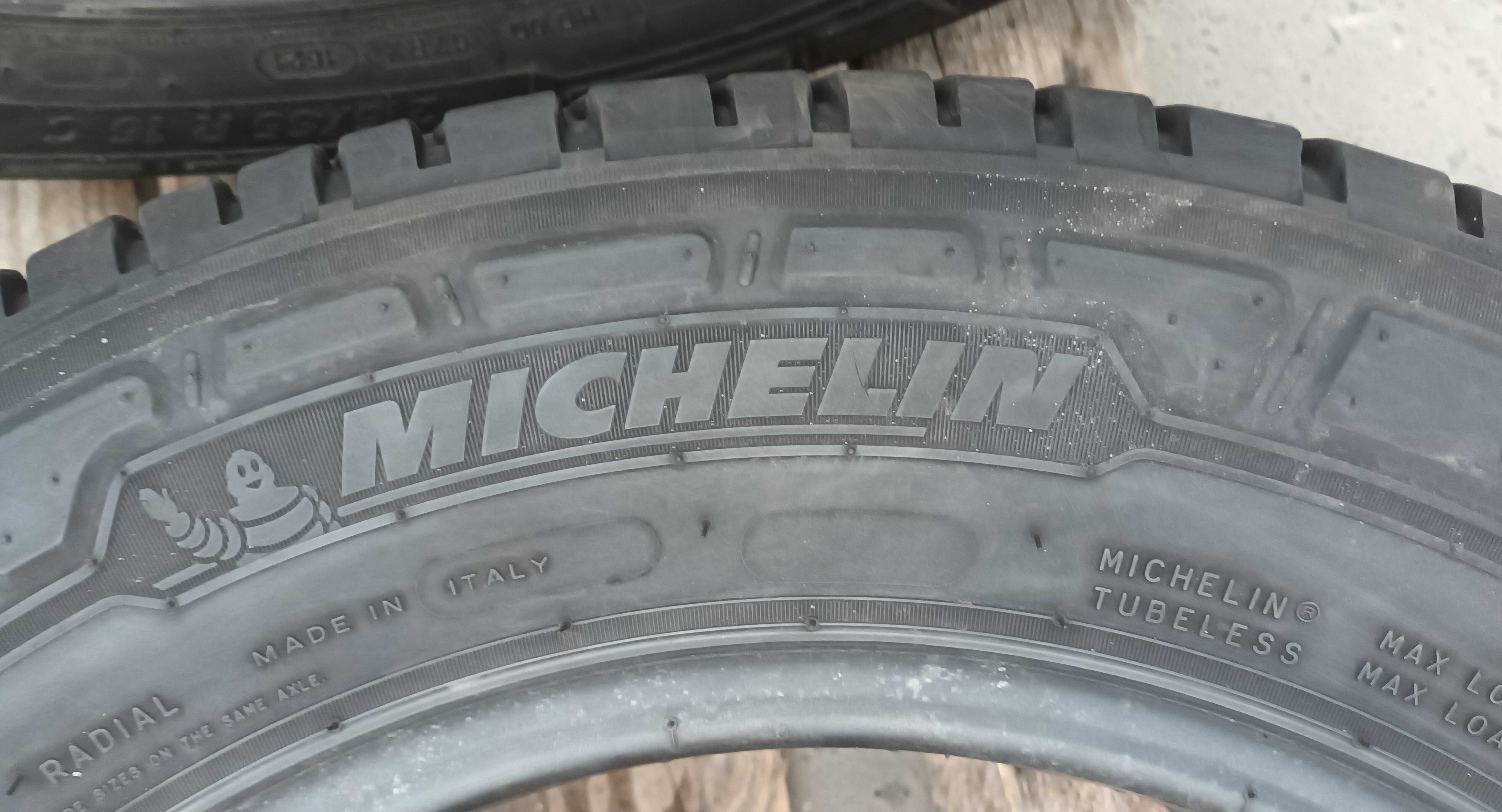 Opony letnie BUS Michelin Agilis 3 215/65/16C - 4 szt. R16 W-wa A43