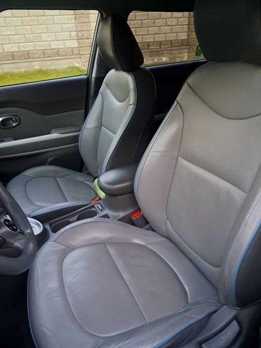 Продам автомобіль KIA Soul 33кВт