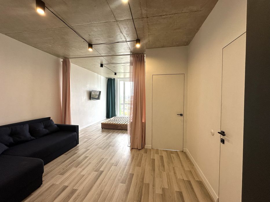 Продам квартиру на Біговій 17