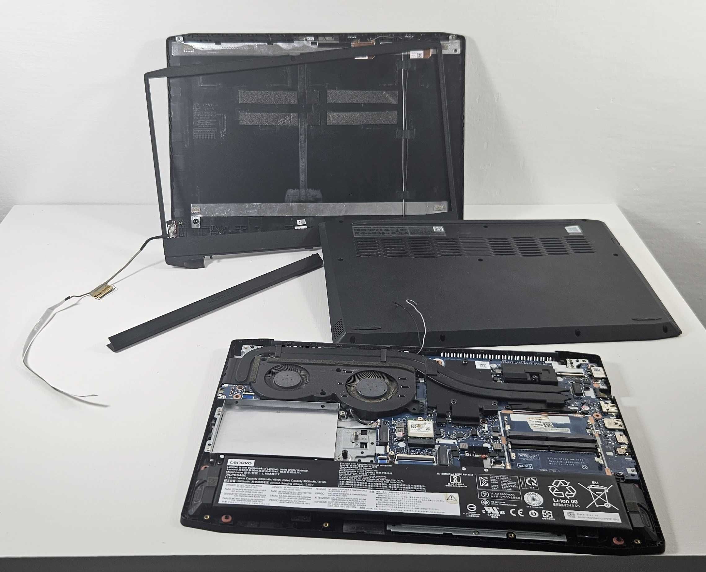 Laptop gamingowy Lenovo Ideapad 3 15 GTX Radeon do naprawy lub czesci