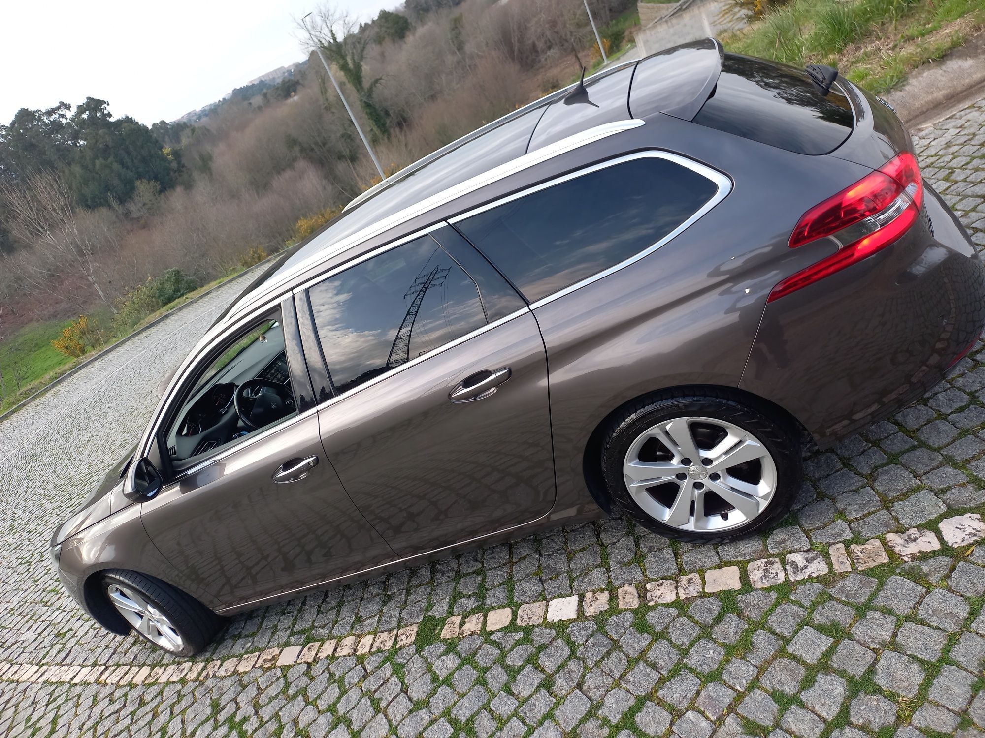Peugeot 308sw full extras allure