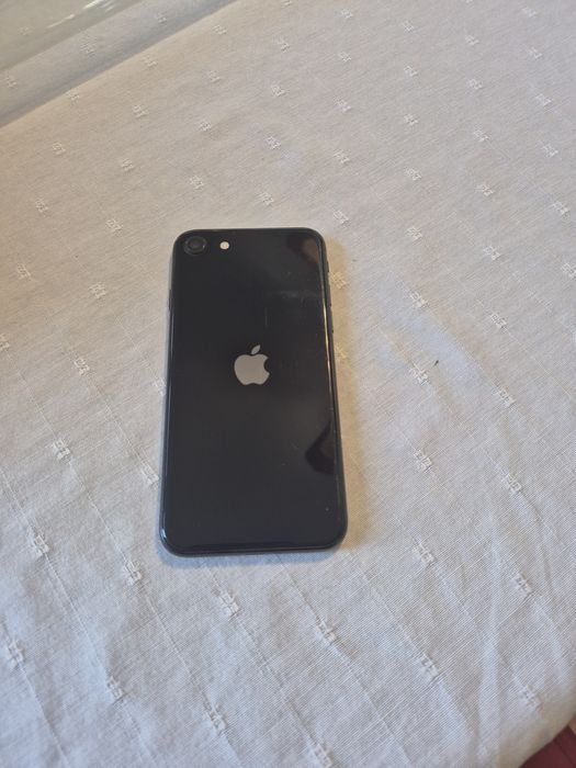 Iphone SE 2022 w pełni sprawny