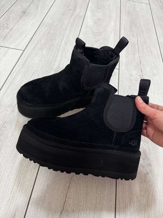 Продам UGG Neumel Platform Chelsea