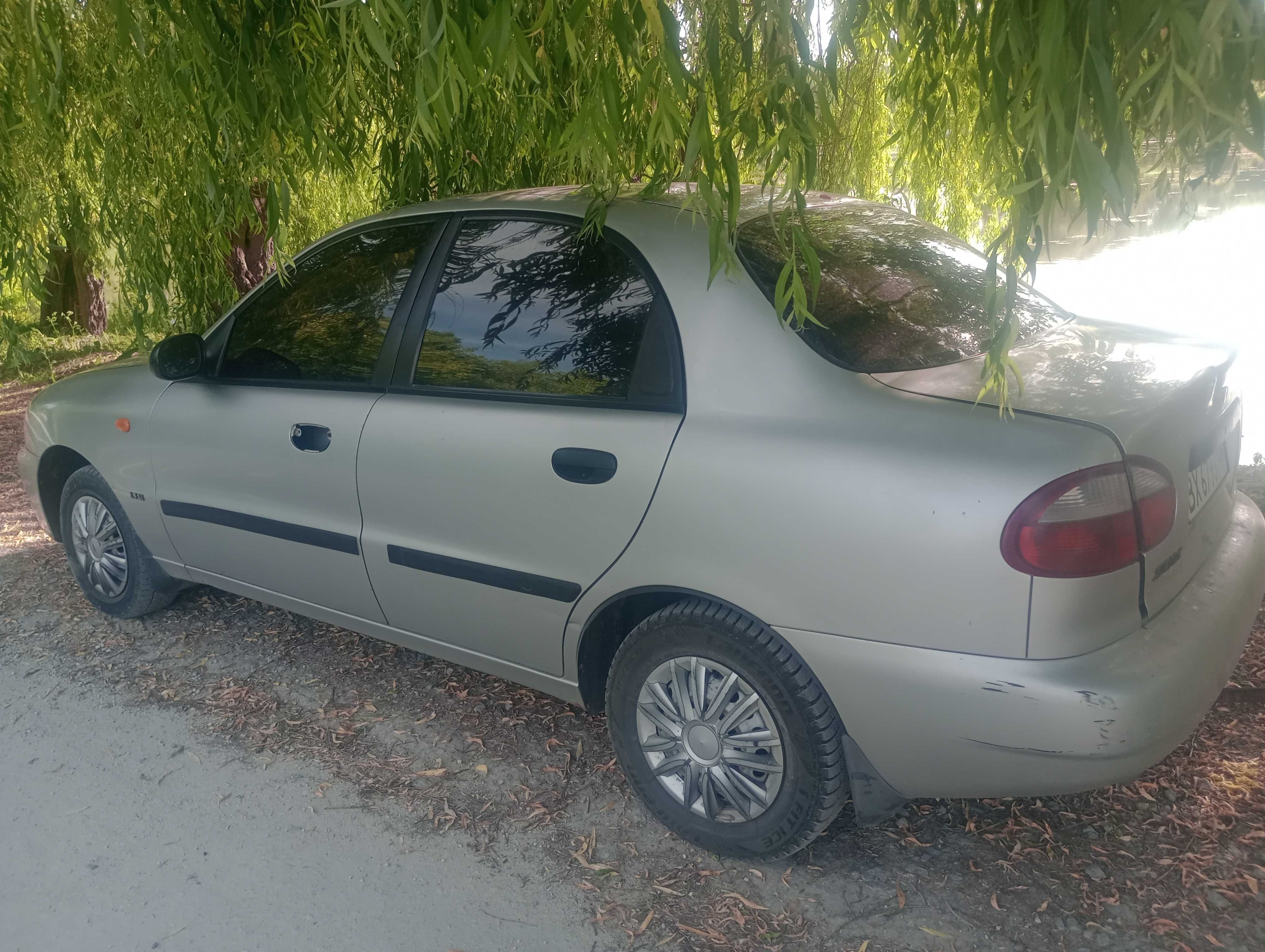 АвтомобільтД Сенс