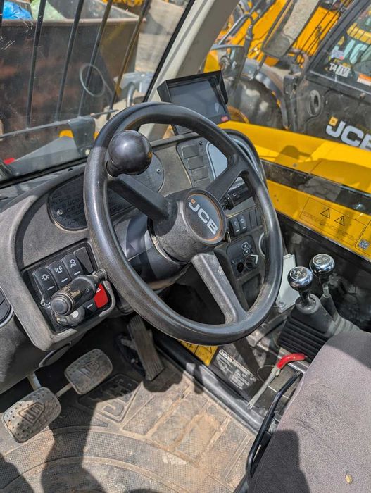 Телескопічний навантажувач JCB 531-70 (541-70 536-70 535-95 AGRI)