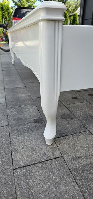 Piękne Łóżko z kamieniami Swarowskiego