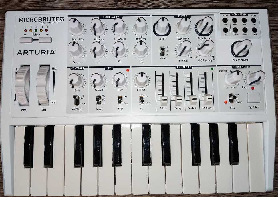 Arturia Microbrute