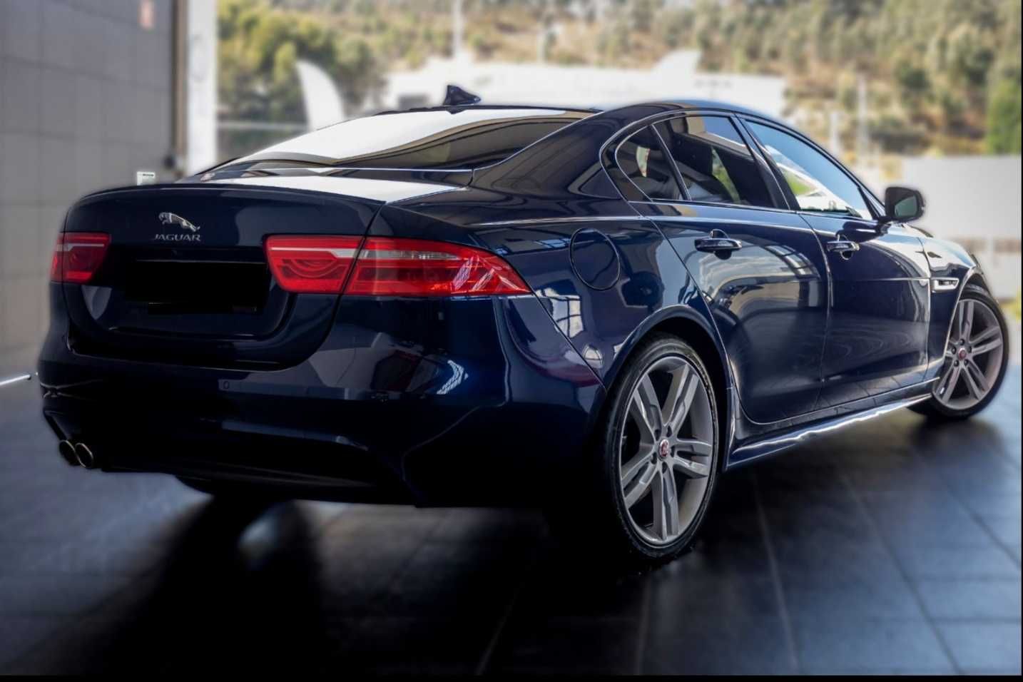Jaguar xe 2.0 R.Sport 180cv (motor novo)