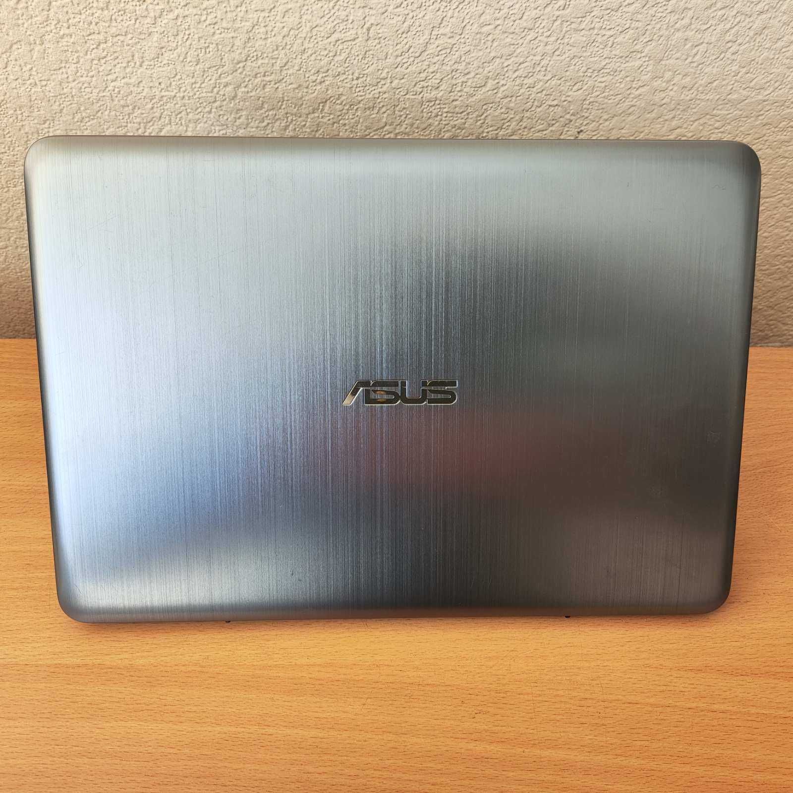 Ноутбук Asus E403S 14" N3710/4 GB RAM/64GB EMMC/Intel HD Graphics