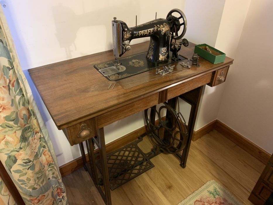 Máquina de costura PFAFF 30