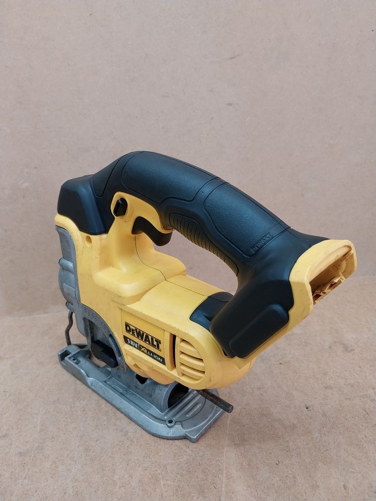 DeWalt DCS331 Wyrzynarka Akumulatorowa