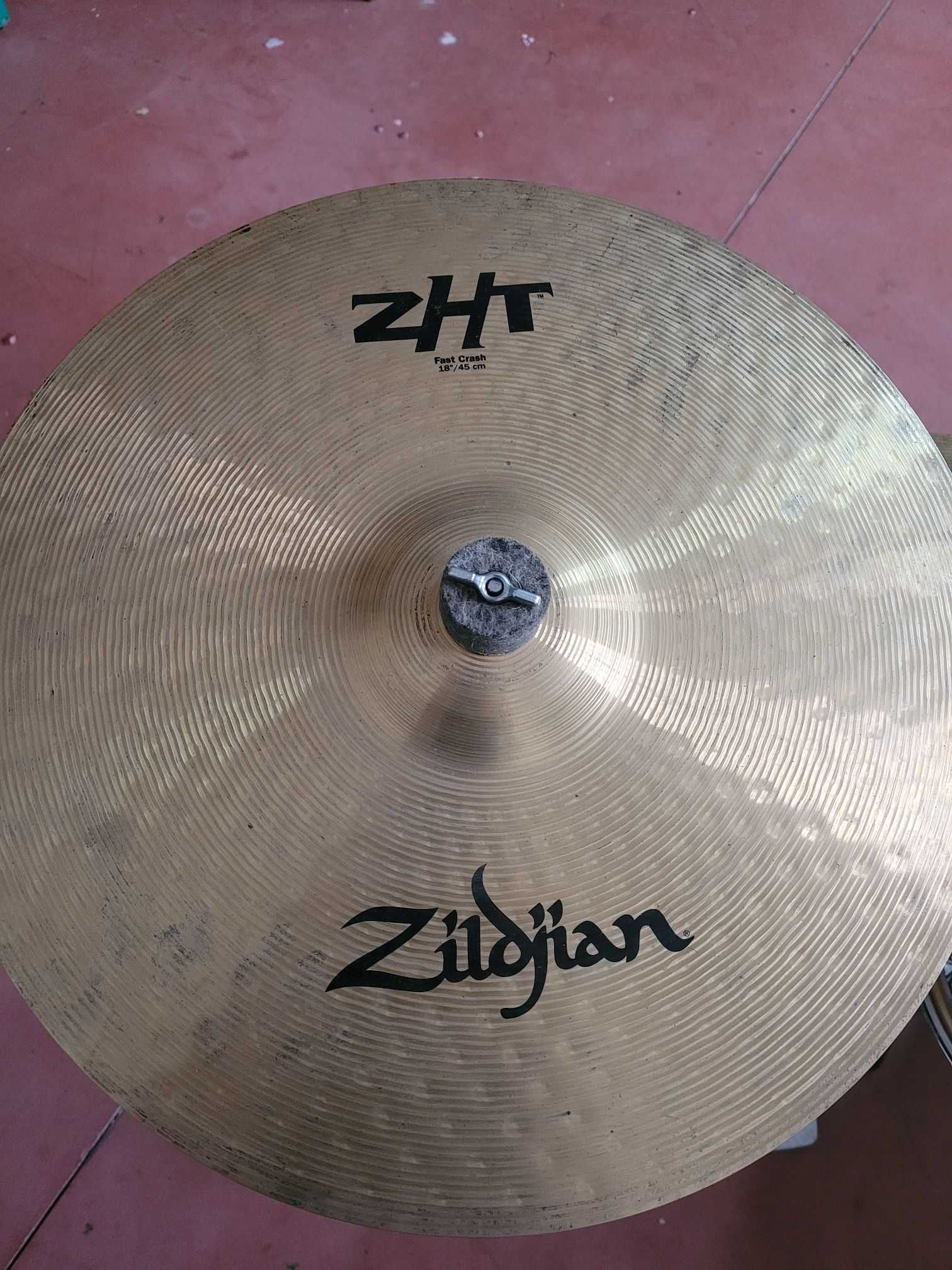 Bateria YAMAHA com pratos Zildjian