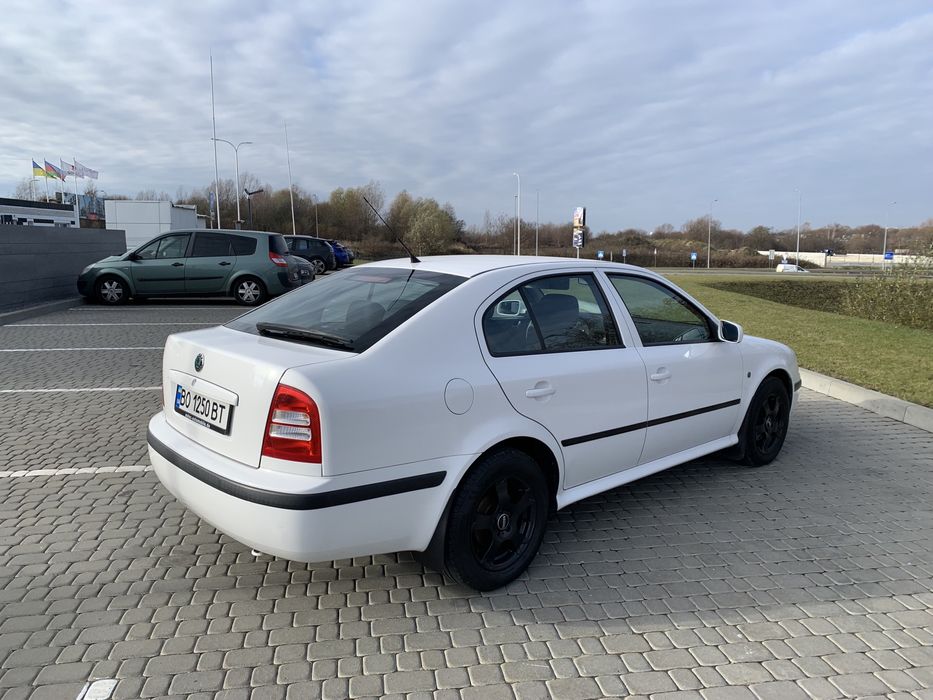 Skoda Octavia Tour 2009 1.6