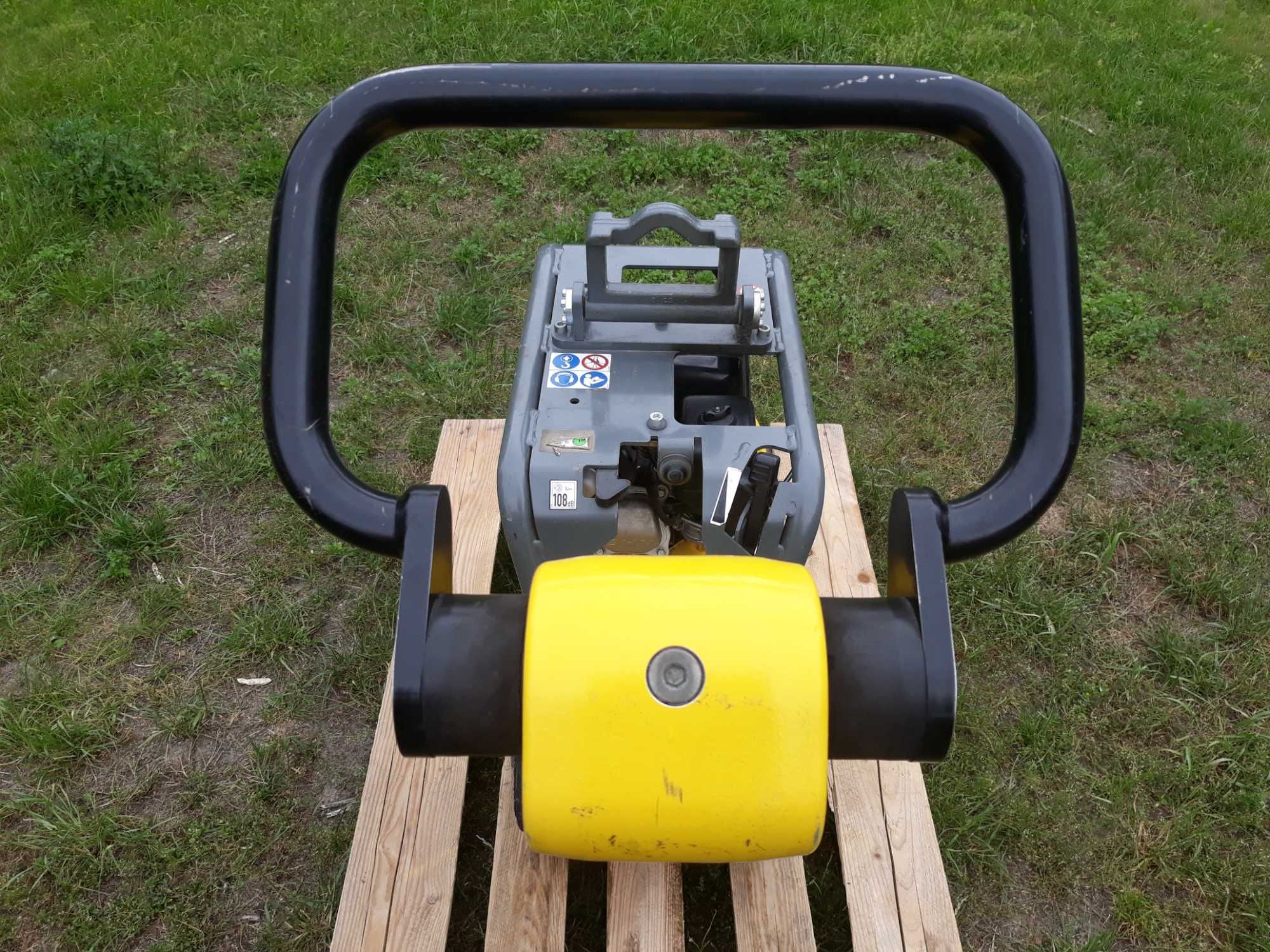 Zagęszczarka Wacker BPU2540A oryginał dwukierunkowa kółka 145kg 2020r