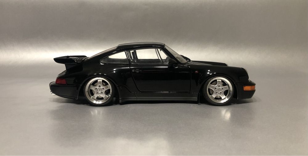 Porsche 911 (964) Turbo 3.6 Solido 1/18 custom