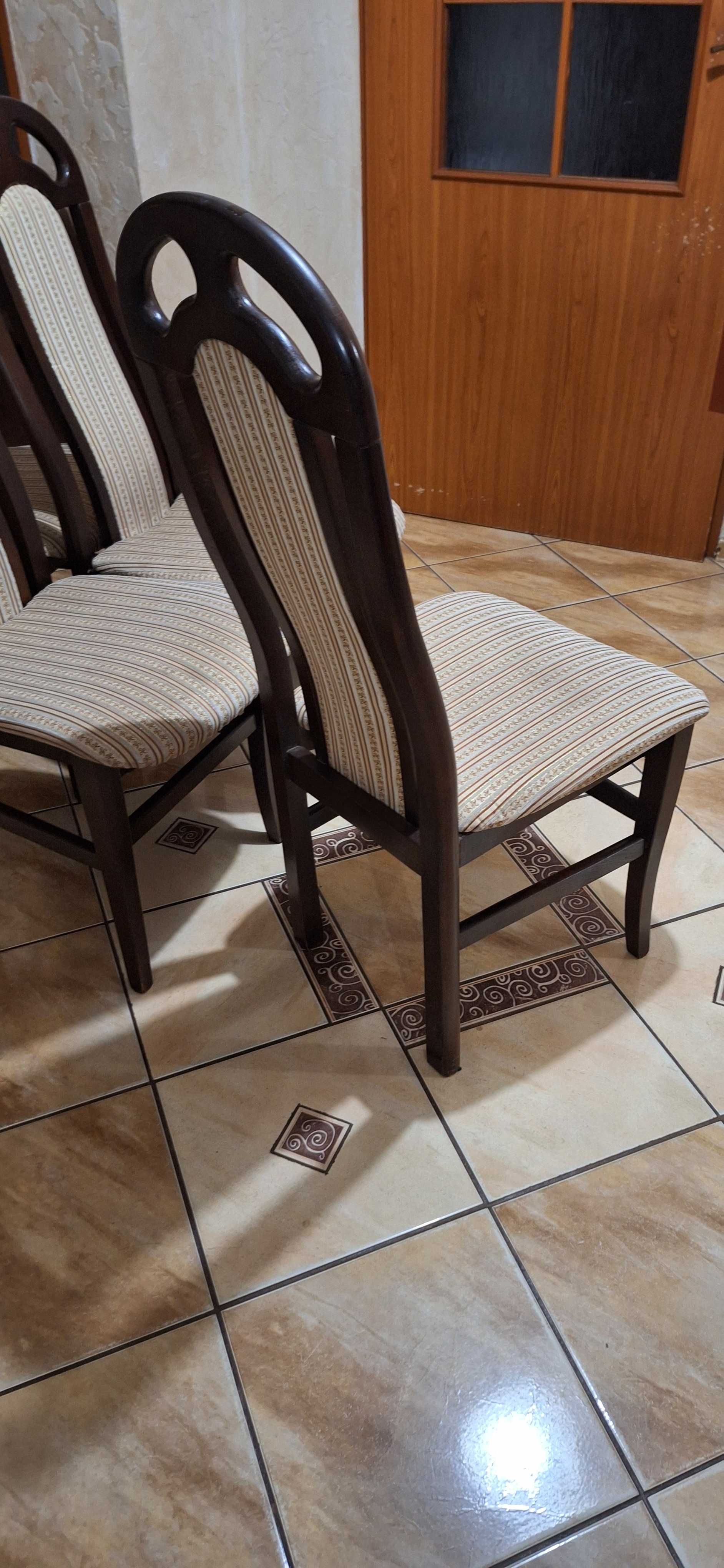 Krzesła do salonu