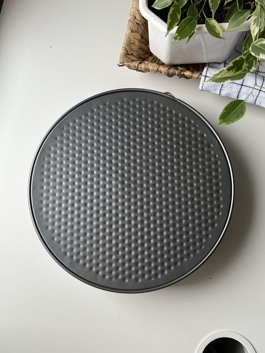 Форма для випікання металева із защіпкою ALMO d=32см