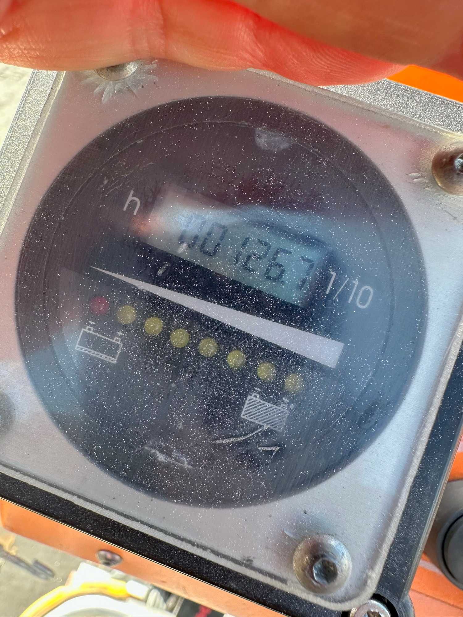 zwyżka podnośnik słupowy ELEVAH 50Move 2017rok wysięg 5m halowa mała