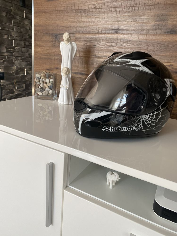 Kask Schubert stan bardzo dobry