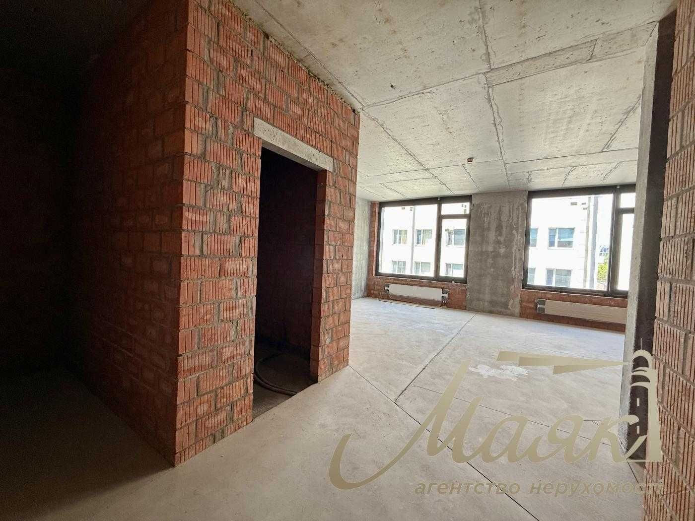Продаж квартири без ремонту Tetris Hall, басейн на даху, Центр Києва